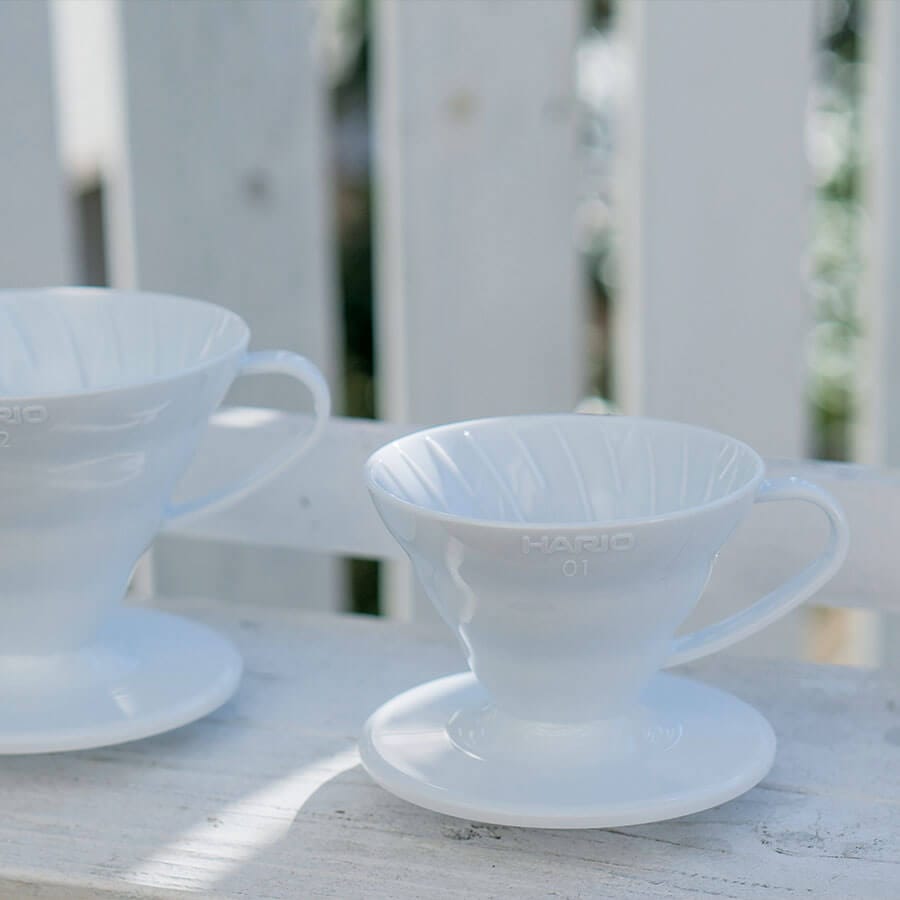 V60 01 Ceramic white