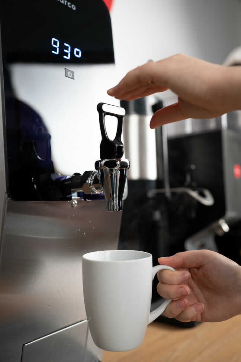 Marco dispensador agua caliente MT